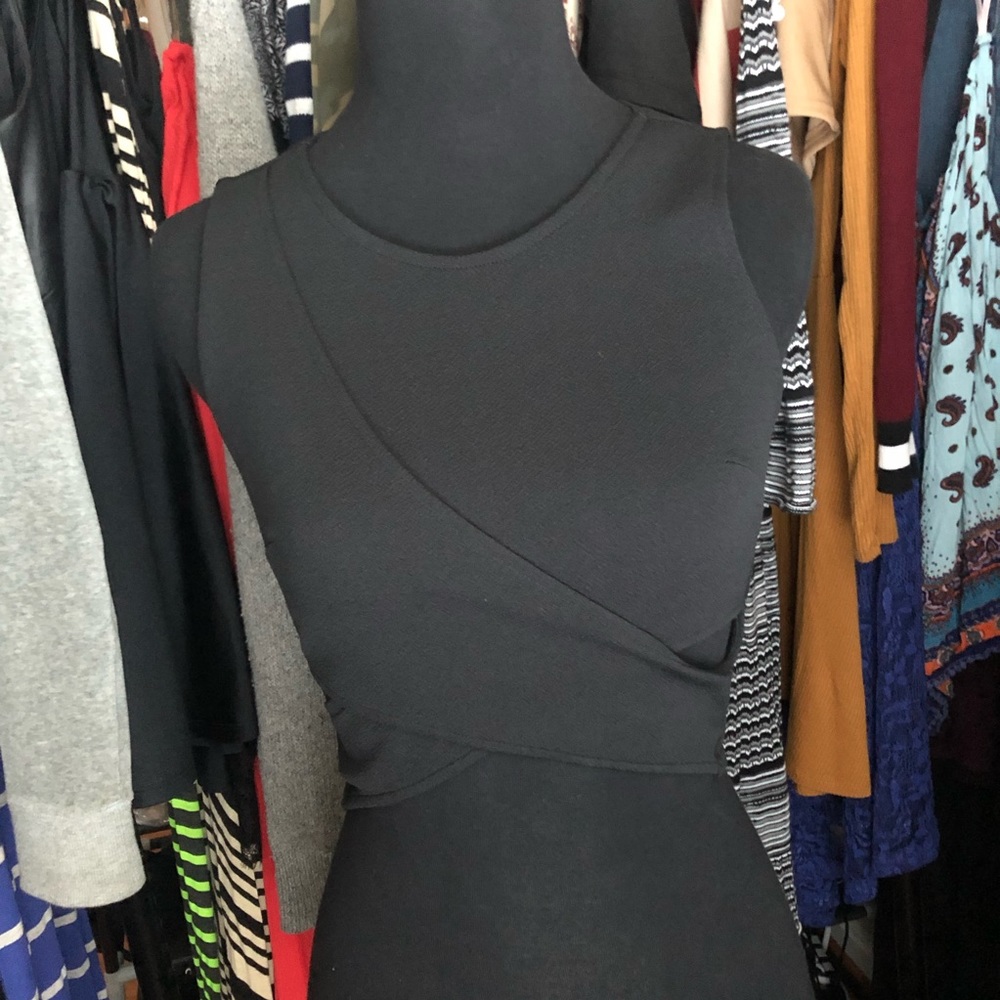 Black Cropped Top!